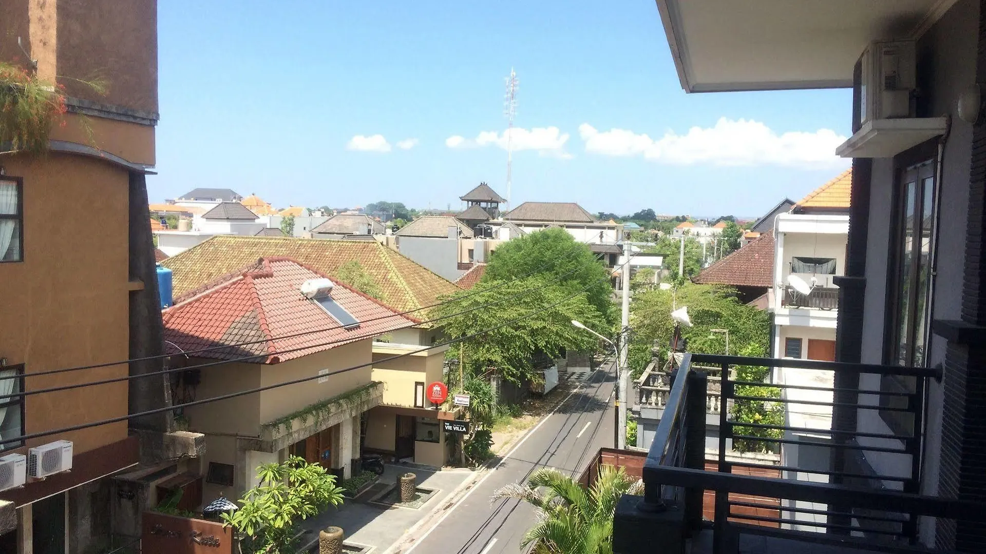 Kembang Sari Suites Apartment Kuta  Kuta (Bali)
